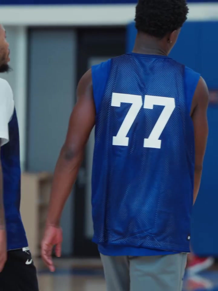 提前集结!76人官方晒多位球员训练图集 埃奇库姆 菲隆领衔 提前集结!76人官方晒多位球员训练图集 埃奇库姆 菲隆领衔